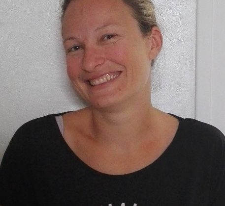 Angélique Laffont, maîtresse de CP à l’école Pasteur de Grigny, s’investit à fond dans le défi lecture